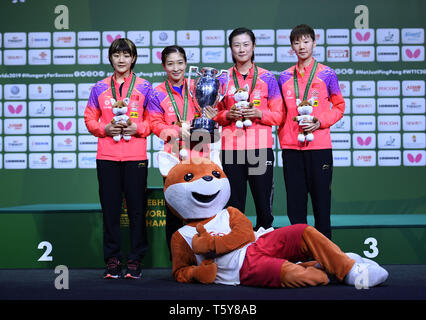 Budapest, Ding Ning and Wang Manyu of China pose for photo during the awarding ceremony of the women's singles match of 2019 ITTF World Table Tennis Championships in Budapest. 27th Apr, 2019. (From L to R)Silver medalist Chen Meng, gold medalist Liu Shiwen, bronze medalists Ding Ning and Wang Manyu of China pose for photo during the awarding ceremony of the women's singles match of 2019 ITTF World Table Tennis Championships in Budapest, Hungary on April 27, 2019. Credit: Lu Yang/Xinhua/Alamy Live News Stock Photo