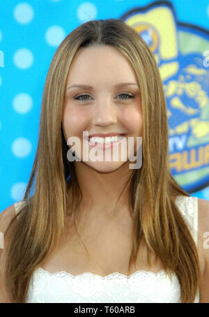 Amanda Bynes at the 2003 MTV Movie Awards, held at The Shrine Auditorium in Los Angeles, CA. The event took place on Saturday, May 31, 2003. Photo by: SBM / PictureLux  File Reference # 33790 1068SBMPLX Stock Photo