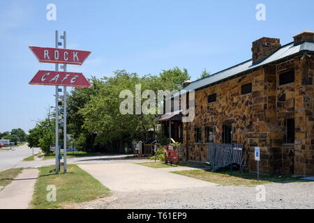 Rock Café on U.S. Route 66 in Stroud, Oklahoma, USA Stock Photo
