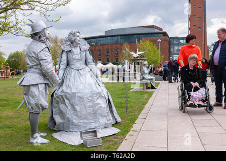 Stratford upon Avon, UK. 28th April 2019.  Queen Elizabeth 1 and Sir Walter Raleigh, no 18. Portugal. The final day of the U.K’s 2nd Living Statue Competition in Bancroft gardens which has been held over weekend, as part of the Shakespeare 455th Birthday Celebrations a unique event showcasing some of the best artists. Credit: Keith J Smith./Alamy Live News Stock Photo