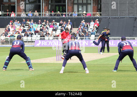 Lancashire, UK. 28th Apr, 2019. Lancashire have Leics on the rack  during the Royal London One-Day Cup match between Lancashire v Leicestershire Foxes at the Emirates Old Trafford Cricket Ground, Manchester, England on 28 April 2019. Photo by John Mallett.  Editorial use only, license required for commercial use. No use in betting, games or a single club/league/player publications. Credit: UK Sports Pics Ltd/Alamy Live News Stock Photo