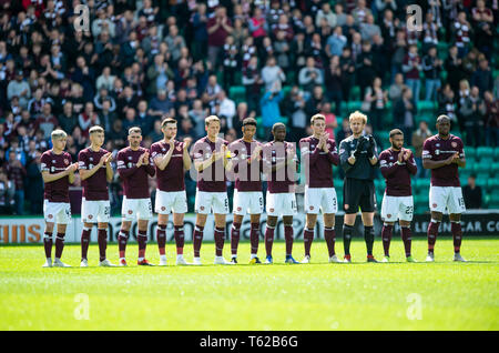 Ladbrokes Scottish Premiereship - Hibernian v Heart of Midlothian. Easter Road Stadium, Edinburgh, Midlothian, UK. 28th Apr, 2019. Pic shows: The Hearts' team pay tribute to Celtic legend, Billy McNeill, who died last week at the age of 79 before the kick off as Hibs play host to Hearts at Easter Road Stadium, Edinburgh, in the final derby of the season. Credit: Ian Jacobs/Alamy Live News Stock Photo