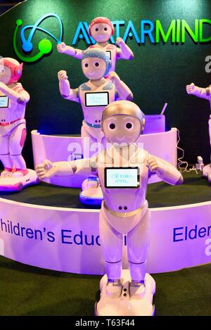 Consumer electronics trade in platform