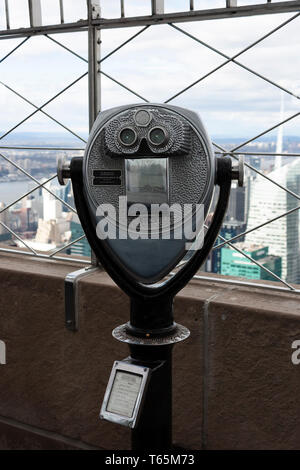 Public binocular at Empire State Building, New York City, USA Stock Photo