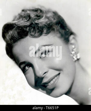 EYDIE GORMÉ (1928-2013) Promotional photo of American singer about 1955 Stock Photo