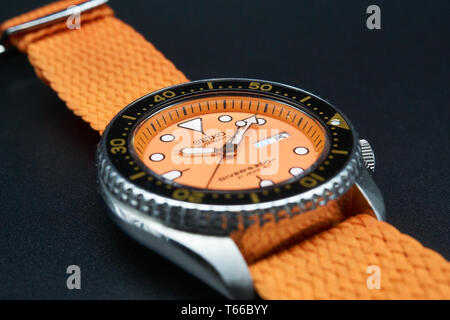 seiko skx011 orange dial Stock Photo