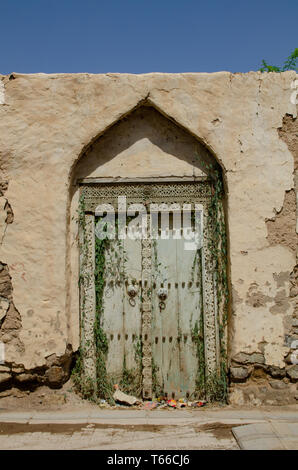 Pretty and colorful doors of traditional Omani houses in the villages of Jebal Akdar, Oman Stock Photo