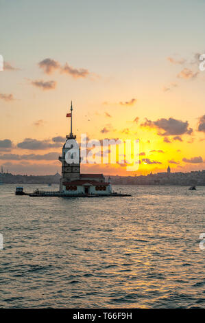 The Maiden's Tower in Üsküdar on the Asian side of the Bosporus, Istanbul, Turkey Stock Photo