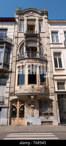 Facade of town house at 92 Rue Africaine, Brussels, built in Art Nouveau style by architect Benjamin De Lestré in the early twentieth century. Stock Photo