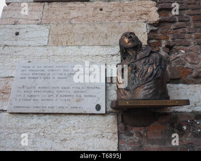 VERONA, ITALY - CIRCA MARCH 2019: William Shakespeare bronze bust statue in Verona, the city of Romeo and Juliet Stock Photo