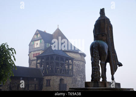 battery tower of Castle Burg with rider statue of archbishop Engelbert II, Solingen, Germany, Europa Stock Photo