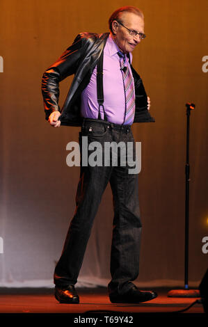 HOLLYWOOD, FL - JANUARY 25: Larry King performs at the Seminole Hard Rock Hotel and Casinos' Hard Rock Live on January 25, 2012 in Hollywood, Florida.  People:  Larry King Stock Photo