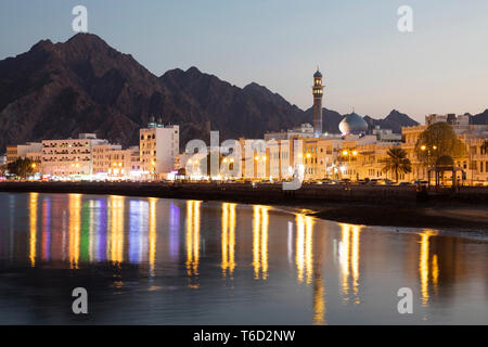 Middle East, Oman, Muscat. The Muttrah Corniche at night Stock Photo