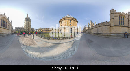 360 degree panoramic view of Chinese tourists at the Radcliffe Camera, part of the Bodleian library complex at Oxford university, England.