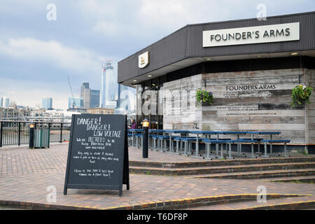 Founder's Arms pub near Blackfriars Bridge, London UK April 2019 Stock Photo