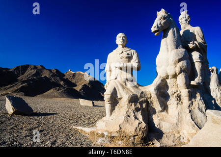 Silk Road monument by the western confine of the Great Wall at Jiayuguan, Gansu, China Stock Photo