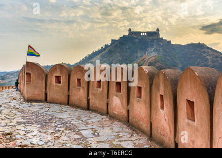 Ancient long wall with towers around Amber Fort, and view of Jaigarh Fort. Jaipur. Rajasthan. India Stock Photo