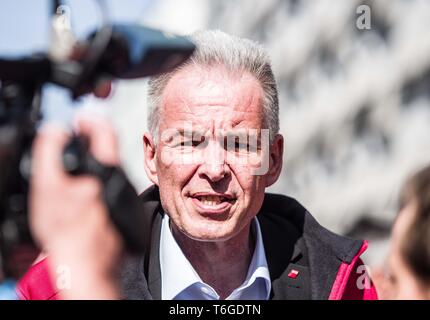 Munich, Bavaria, Germany. 1st May, 2019. MATTHIAS JENA, DGB Vorsitzender Bayern. Demonstrating under the motto of 'Europa. Jetzt aber richtig!'', thousands of German workers took the streets of Munich, Germany for May Day in support of European solidarity and workers' rights. Organized by the DGB coalition of unions, the group marched from the DGB Haus to Marienplatz where a full day of speakers and performances were planned. Credit: Sachelle Babbar/ZUMA Wire/Alamy Live News Stock Photo