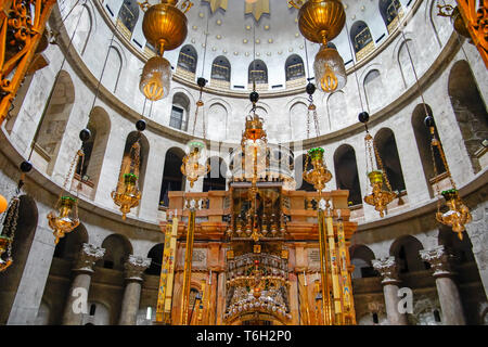 The Tomb of Jesus (Aedicule) in the church Church of the Holy Sepulchre, christian quarter, Jerusalem, Israel. Stock Photo