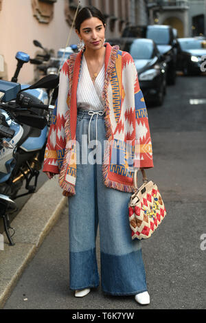 Milan, Italy - February 21, 2019: Street style – Woman wearing Fendi before  a fashion show during Milan Fashion Week - MFWFW19 Stock Photo - Alamy