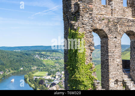 Ruins of Grevenburg castle above Traben-Trarbach, German Mosel valley Stock Photo