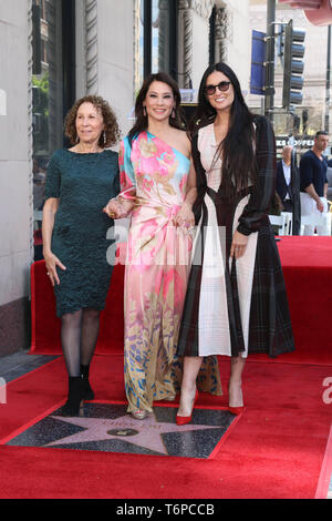 Hollywood, Ca. 1st May, 2019. Rhea Perlman, Lucy Liu, Demi Moore at the Lucy Liu Hollywood Walk of Fame Ceremony in Hollywood, California on May 1, 2019. Credit: David Edwards/Daily Celeb/Media Punch/Alamy Live News Stock Photo