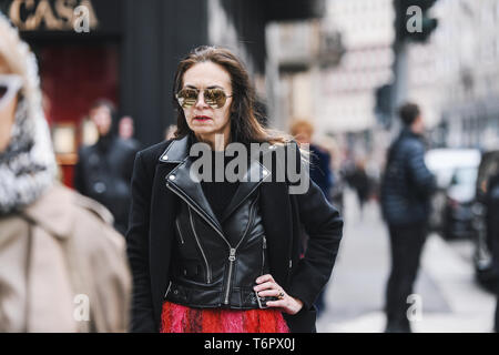 Milan, Italy - February 23, 2019: Street style – Outfit details before a fashion show during Milan Fashion Week - MFWFW19 Stock Photo