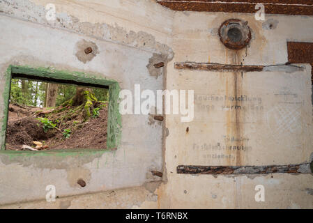 Original writing on interior wall of intact Siegfried Line bunker from the Second World War Stock Photo