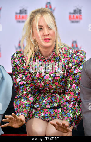 LOS ANGELES - MAY 1: Kaley Cuoco at the "The Big Bang Theory" Series ...