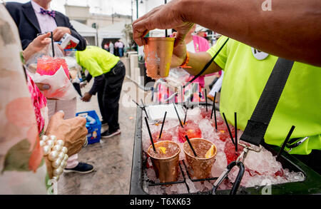 Louisville, KY, USA. 3rd June, 2019. May 3, 2019 : Scenes from Kentucky Oaks Day at Churchill Downs on May 3, 2019 in Louisville, Kentucky. Scott Serio/Eclipse Sportswire/CSM/Alamy Live News Stock Photo