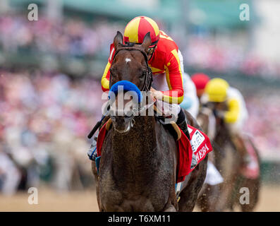 Louisville, Kentucky, USA. 3rd May, 2019. LOUISVILLE, KENTUCKY - MAY 03: Mckinzie with Mike Smith wins the Alysheba Stakes at Churchill Downs in Louisville, Kentucky on May 03, 2019. Evers/Eclipse Sportswire/CSM/Alamy Live News Stock Photo