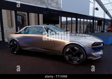 Peugeot E-Legend Concept, Grand Prix of the most beautiful concept car at the 34th International Automobile Festival. ©: V Phitoussi/Alamy Stock Photo Stock Photo