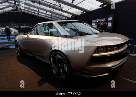 Peugeot E-Legend Concept, Grand Prix of the most beautiful concept car at the 34th International Automobile Festival. ©: V Phitoussi/Alamy Stock Photo Stock Photo