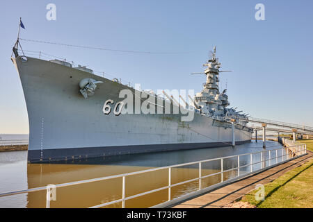 USS Alabama battleship, BB60, a US Navy WWII warship outdoor floating museum in USS Alabama Battleship Park, Mobile Alabama, USA. Stock Photo