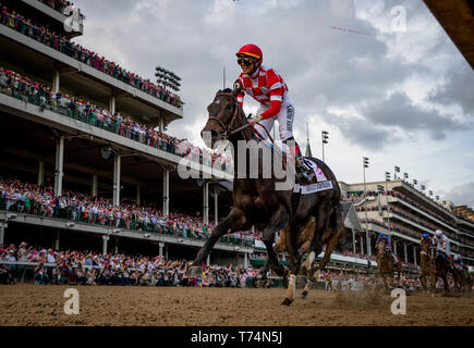 Louisville, Kentucky, USA. 3rd May, 2019. LOUISVILLE, KENTUCKY - MAY 03: Serengeti Empress with Jose Ortiz wins the Kentucky Oaks at Churchill Downs in Louisville, Kentucky on May 03, 2019. Evers/Eclipse Sportswire/CSM/Alamy Live News Stock Photo