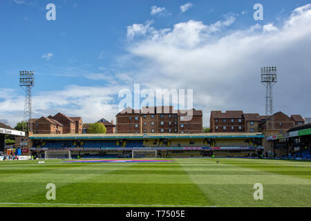 Southend on Sea, UK. 04th May, 2019. A general view of Roots Hall before the Sky Bet League 1 match between Southend United and Sunderland at Roots Hall, Southend on Saturday 4th May 2019. (Credit: Mark Fletcher | MI News) Editorial use only, license required for commercial use. No use in betting, games or a single club/league/player publications. Photograph may only be used for newspaper and/or magazine editorial purposes. Credit: MI News & Sport /Alamy Live News Stock Photo