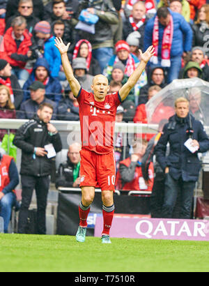 Munich, Germany. 04th May, 2019. Arjen ROBBEN, FCB 10 FC BAYERN MUNICH - HANNOVER 96 - DFL REGULATIONS PROHIBIT ANY USE OF PHOTOGRAPHS as IMAGE SEQUENCES and/or QUASI-VIDEO - 1.German Soccer League, Munich, May 04, 2019 Season 2018/2019, matchday 32, FCB, Hanover, Credit: Peter Schatz/Alamy Live News Stock Photo