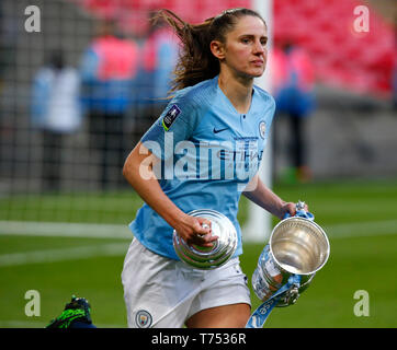 London, UK. 04th May, 2019. LONDON, UINTED KINGDOM. 04 May, 2019 Abbie McManus of Manchester City WFC with Trophy during The SSE Women's FA Cup Final match between Manchester City Women and West Ham United at Wembley stadium, London on 04 May 2019 Credit: Action Foto Sport/Alamy Live News Stock Photo