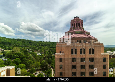 The rotunda and top floor of the City Building in Asheville, NC, USA, reveals its Art Deco features Stock Photo