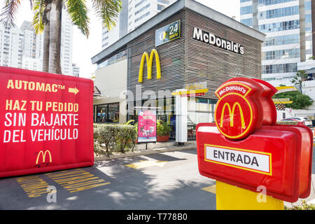 Cartagena Colombia,Bocagrande,McDonald's,hamburgers fast food,restaurant restaurants dining cafe cafes,drive thru through,exterior,Spanish language,Au Stock Photo