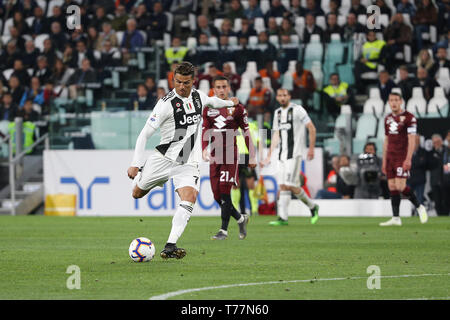 Turin, Italy. 03rd May, 2019. soccer, Serie A TIM championship 2018-19 TORO vs JUVENTUS 1-1 in the photo: CRISTIANO RONALDO CR7 Credit: Independent Photo Agency/Alamy Live News Stock Photo
