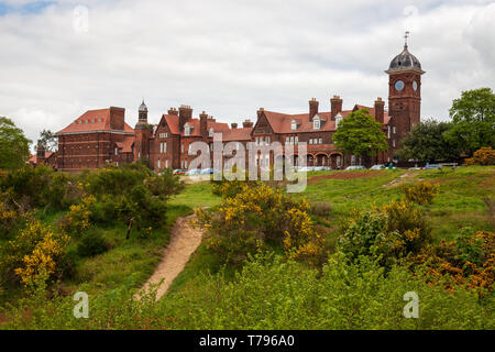 HM Prison Norwich is a Category B/C multi-functional prison for adult and juvenile males, located on Mousehold Heath in Norwich norfolk Stock Photo