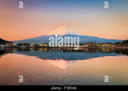 Mount Fuji reflected in the Kawaguchiko lake, Japan Stock Photo