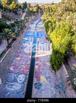 Grafitis en el cauce del río de El palmeral de Elche. Alicante. Comunidad Valenciana. España Stock Photo