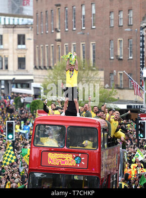Norwich City's Grant Hanley during the promotion parade in Norwich City Centre. Stock Photo