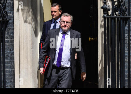 London, UK. 7th May, 2019. Alun Cairns MP, Welsh Secretary and David Mundell MP, Scottish Secretary leaving Downing Street following a cabinet meeting. Credit: Claire Doherty/Alamy Live News Stock Photo