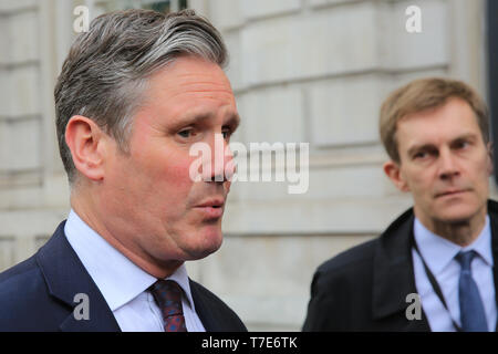 London, UK. 07th May, 2019. The Labour Party Brexit negotiating team on their way into the Cabinet Office in Westminster this afternoon. Sir Keir Starmer, QC, MP, Shadow Secretary of State for Exiting the European Union,Seumas Milne, Labour Director of Strategy and Communication. Credit: Imageplotter/Alamy Live News Stock Photo