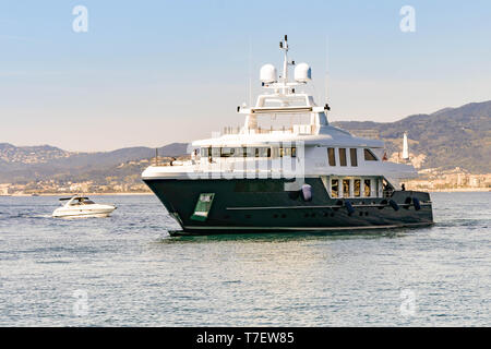 CANNES, FRANCE - APRIL 2019: Luxury motor yacht Clicia cruising in the bay in Cannes. Stock Photo