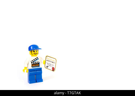 væbner Rendezvous længst A LEGO film maker holding a certificate of Achievement, this cameraman  progressing his career Stock Photo - Alamy