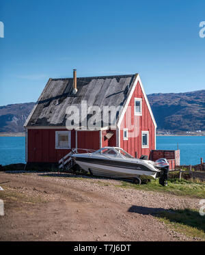 Small house,  Qassiarsuk or Brattahlid, South Greenland Stock Photo